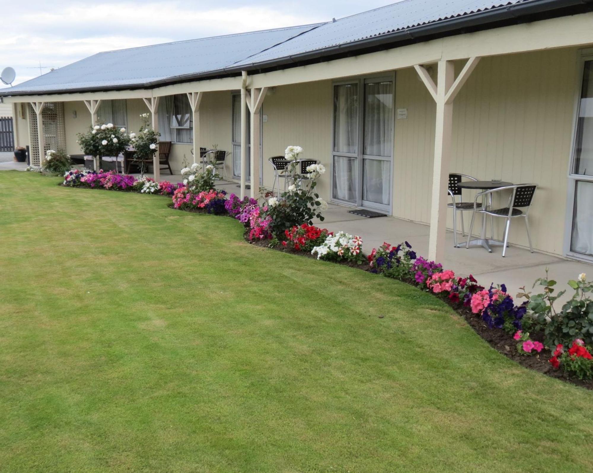 Culverden Court Motel Exterior photo